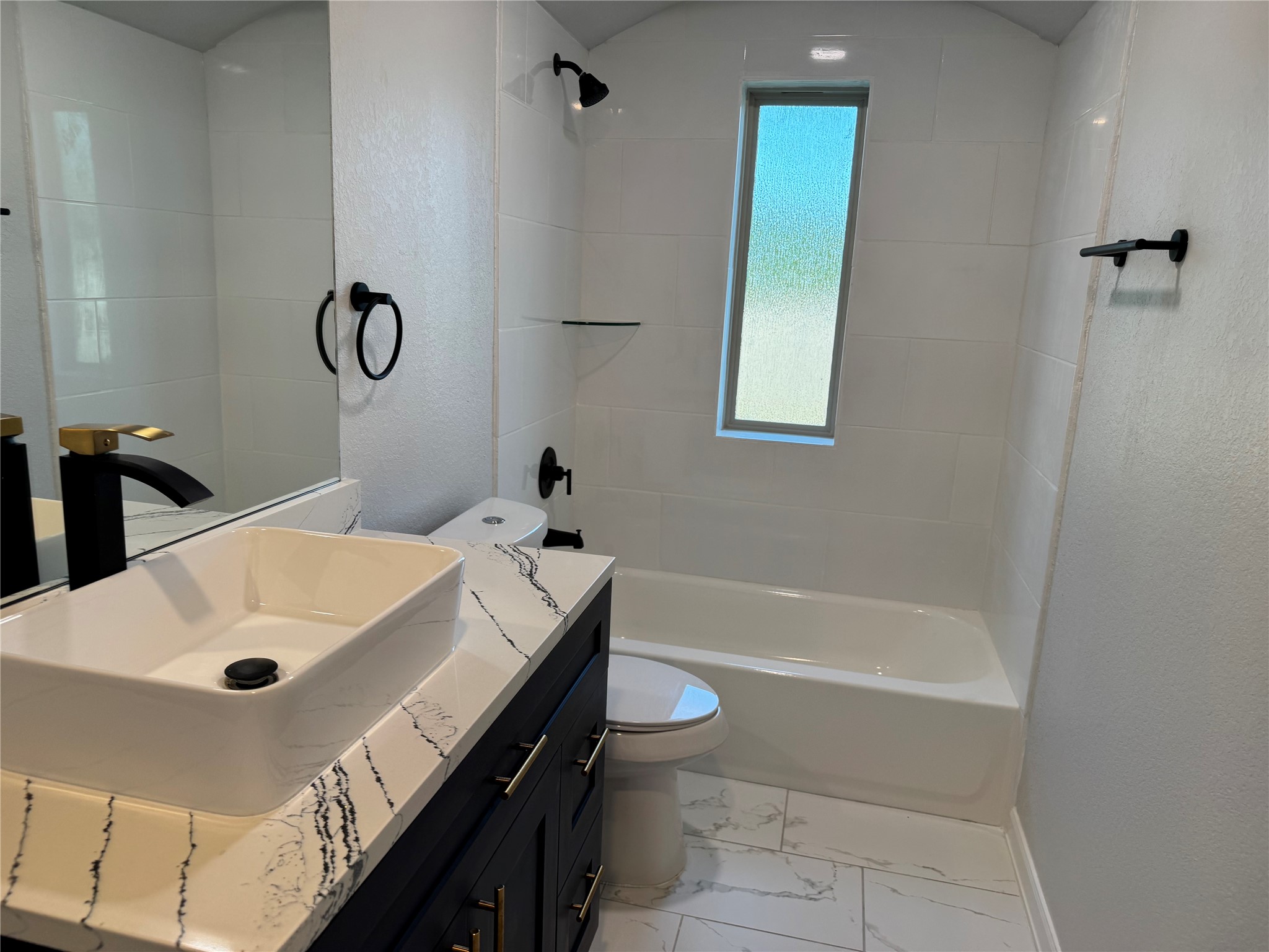 6723 Windhaven Road Liverpool, TX 77577 - Photo 12 of 27 Gallery Image 12