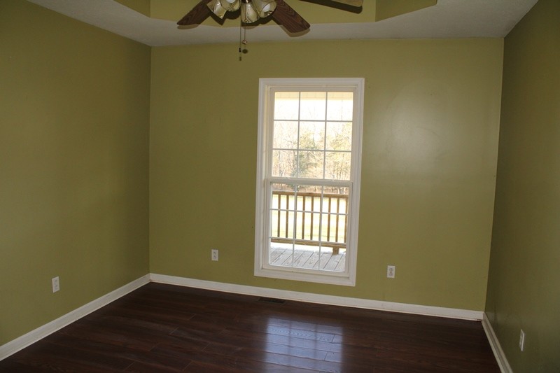 684 Shoulder Strap Branch Road Vanleer, TN 37181 - Photo 3 of 13 Gallery Image 3