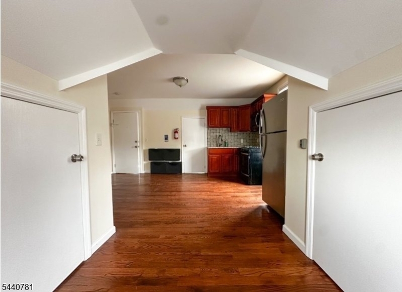 19 Walnut Terrace Bloomfield, NJ 07003 - Photo 9 of 10