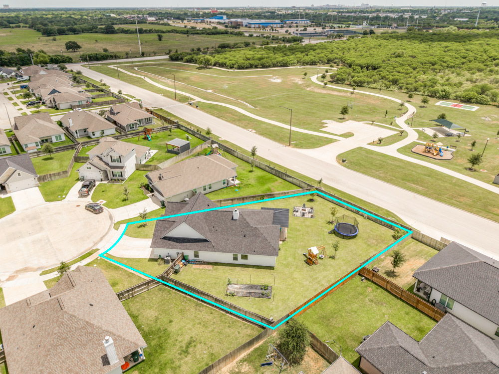 3105 Tarleton Court Bryan, TX 77808 - Photo 34 of 38