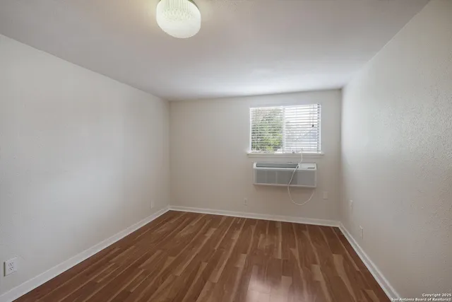 $1,850 | 121 West Woodlawn Avenue, Unit 2, San Antonio, TX 78212