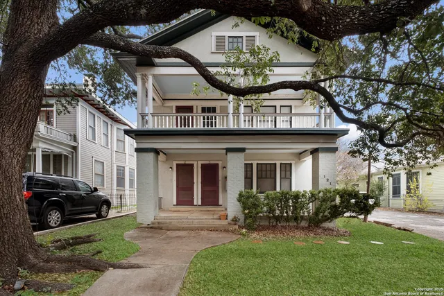 $1,850 | 121 West Woodlawn Avenue, Unit 2, San Antonio, TX 78212