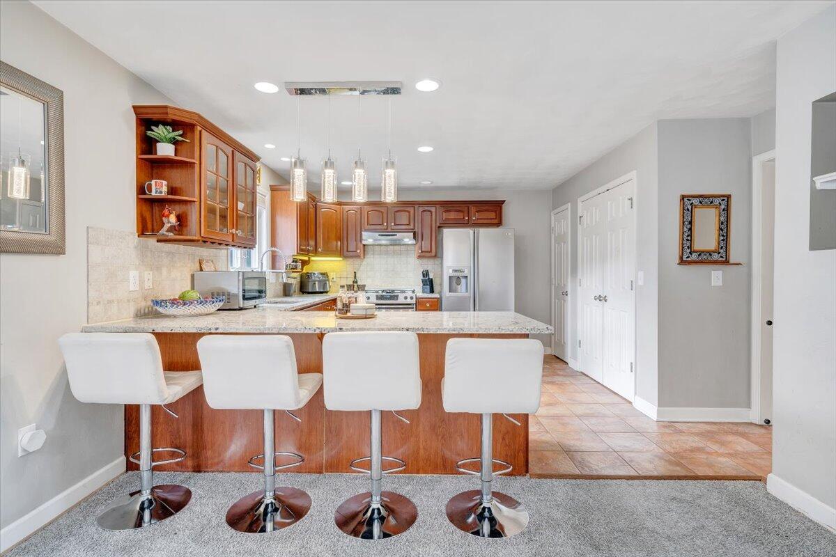 1818 High Gate Lane Salem, VA 24153 - Photo 12 of 41 Gas Range