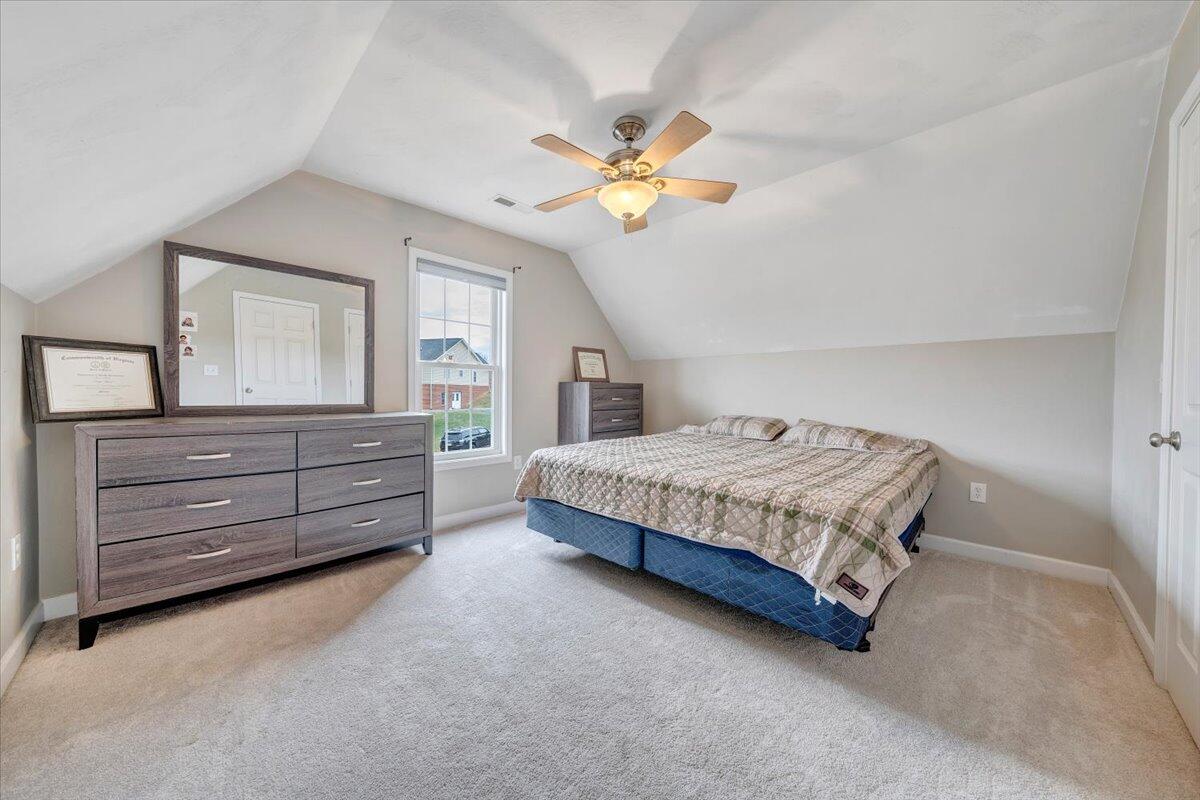 1818 High Gate Lane Salem, VA 24153 - Photo 25 of 41 Upper Guest Bedroom