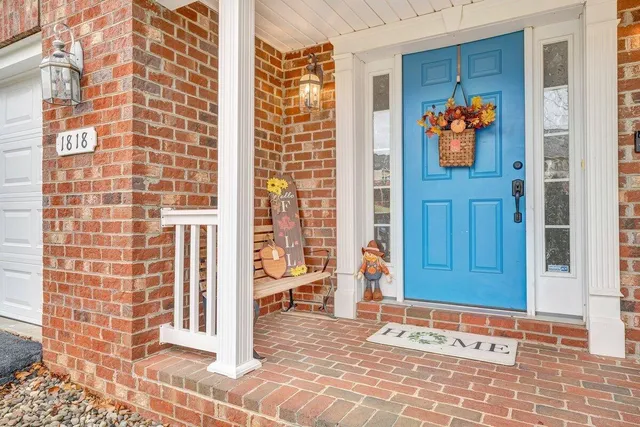 $585,000 | 1818 High Gate Lane, Salem, VA 24153