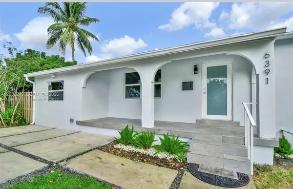 $4,300 | 6391 Southwest 39th Street, Miami, FL 33155