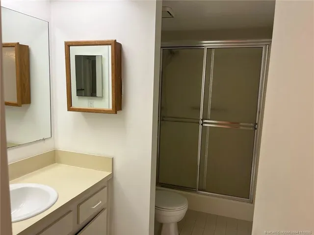 $1,700 | 1290 Southeast Parkview Place, Unit A9, Stuart, FL 34994