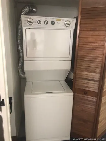 $1,700 | 1290 Southeast Parkview Place, Unit A9, Stuart, FL 34994