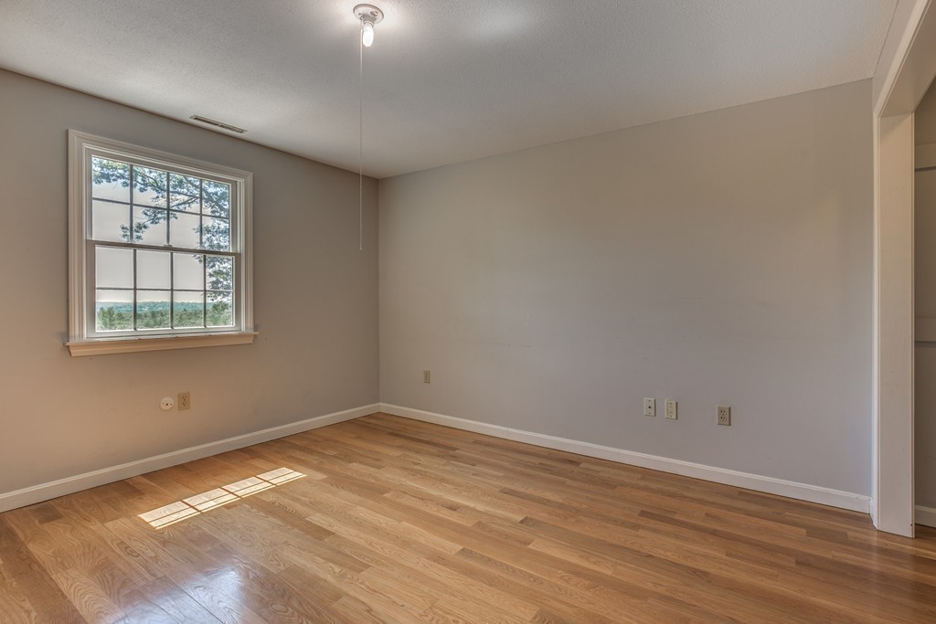 115 Winsor Road Lancaster, MA 01523 - Photo 23 of 30