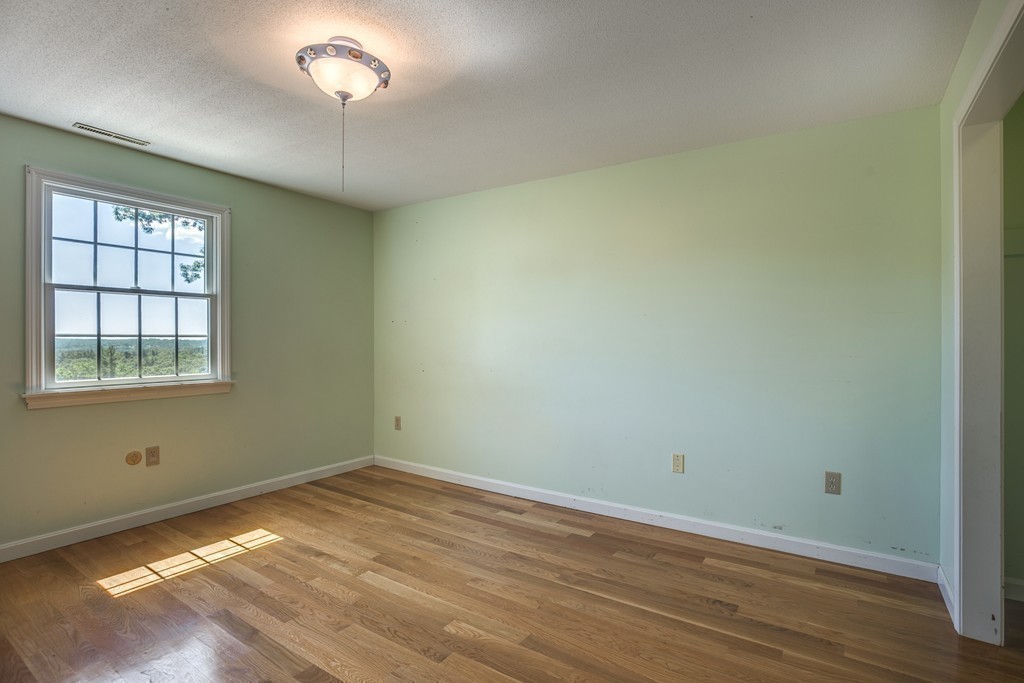 115 Winsor Road Lancaster, MA 01523 - Photo 24 of 30