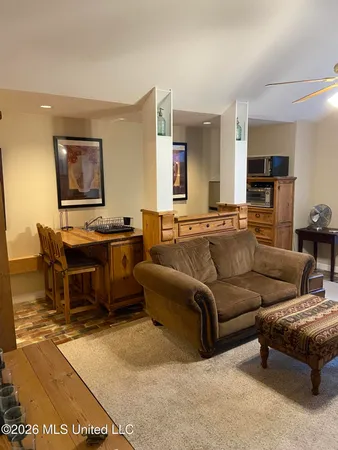 $249,000 | 1313 Roxbury Court, Jackson, MS 39211