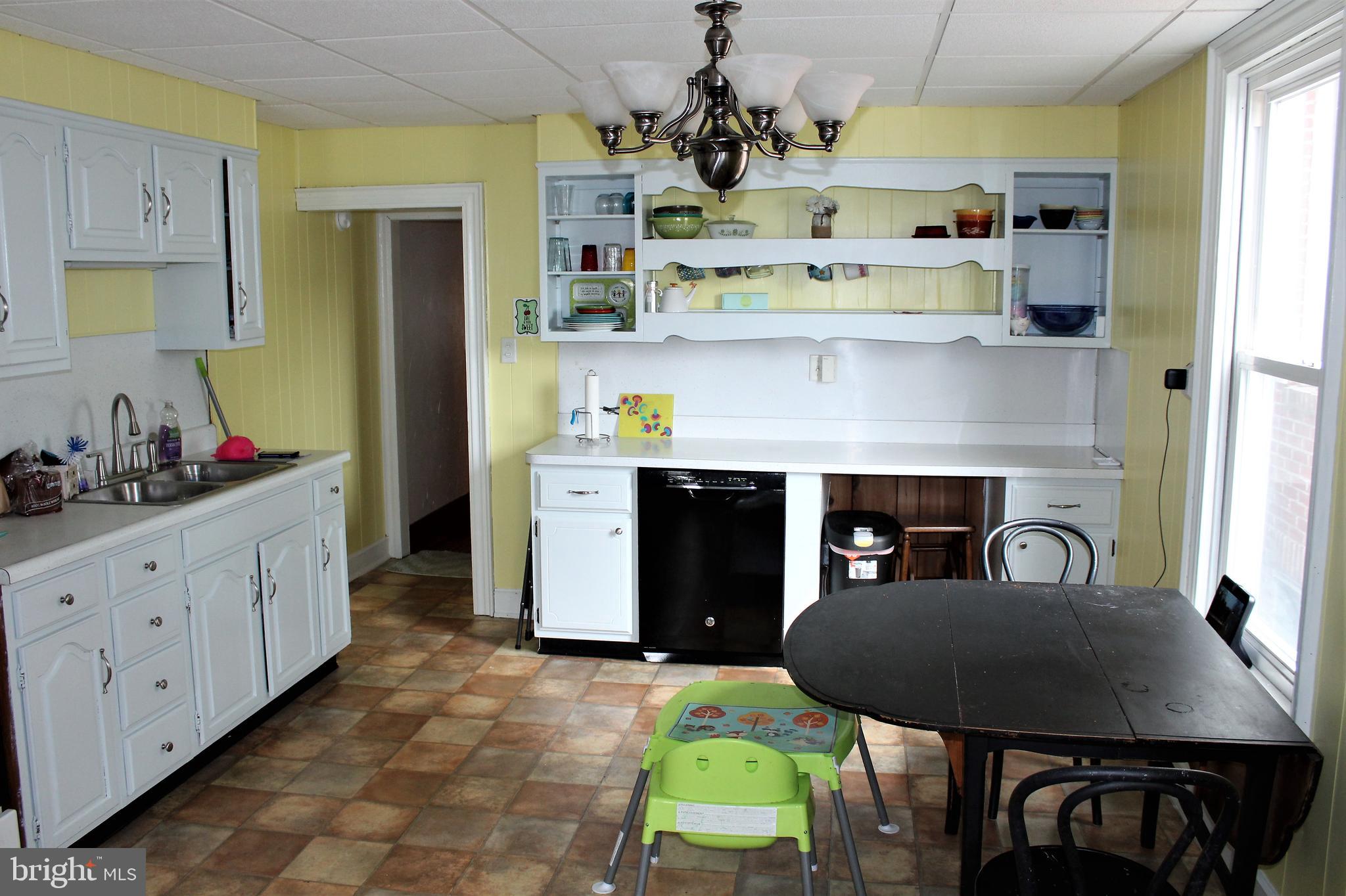 219 Ruth Avenue Hanover, PA 17331 - Photo 6 of 29 Gallery Image 6