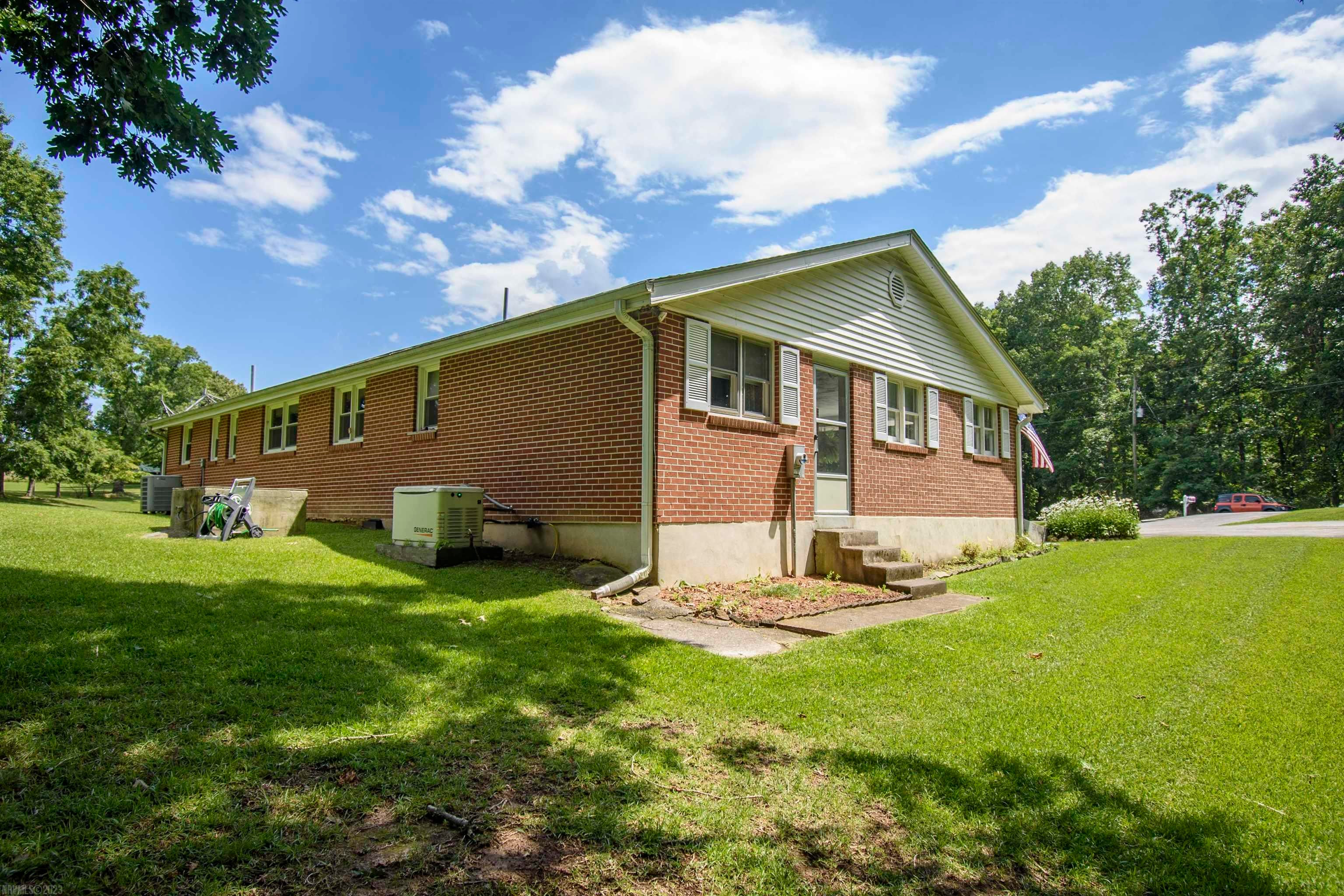 4350 Burma Road Radford, VA 24141 - Photo 13 of 45 Gallery Image 13