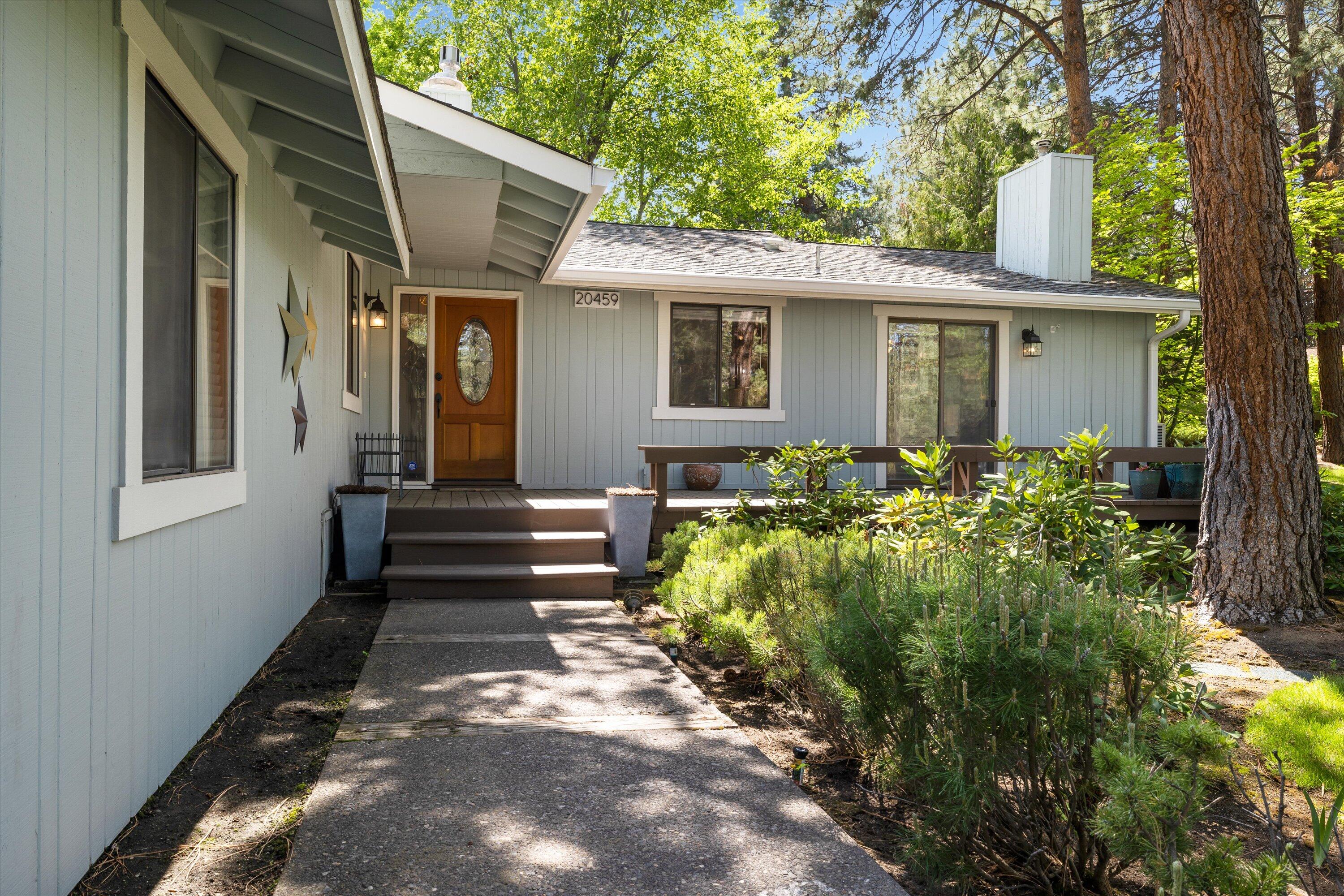 20459 Whistle Punk Road Bend, OR 97702 - Photo 2 of 49 02-4690_230529_JILLROSELL
