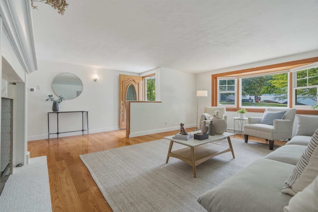 4 Gowing Road Wilmington, MA 01887 - Photo 4 of 32 Gallery Image 4