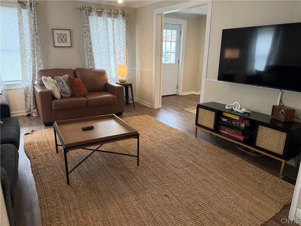 $179,900 | 189 West 3rd Street, Oswego, NY 13126