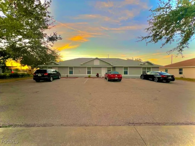 $1,195 | 2912 Southeast Santa Barbara Place, Unit D, Cape Coral, FL 33904