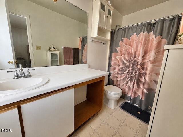 425 Talmage Street Raleigh, NC 27603 - Photo 6 of 9 primary bath