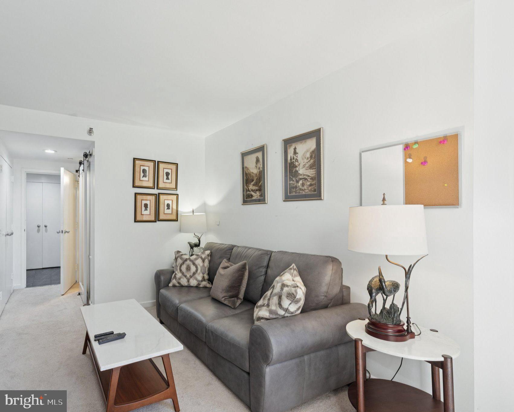 202-10 West Rittenhouse Square, Unit 1409 Philadelphia, PA 19103 - Photo 21 of 39