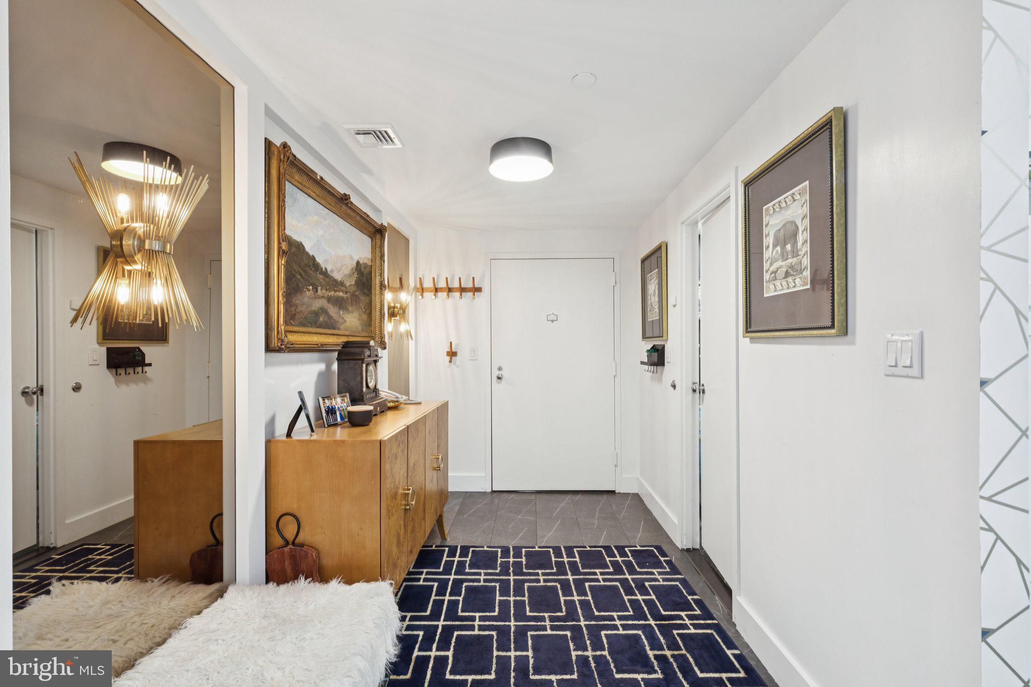 202-10 West Rittenhouse Square, Unit 1409 Philadelphia, PA 19103 - Photo 23 of 39