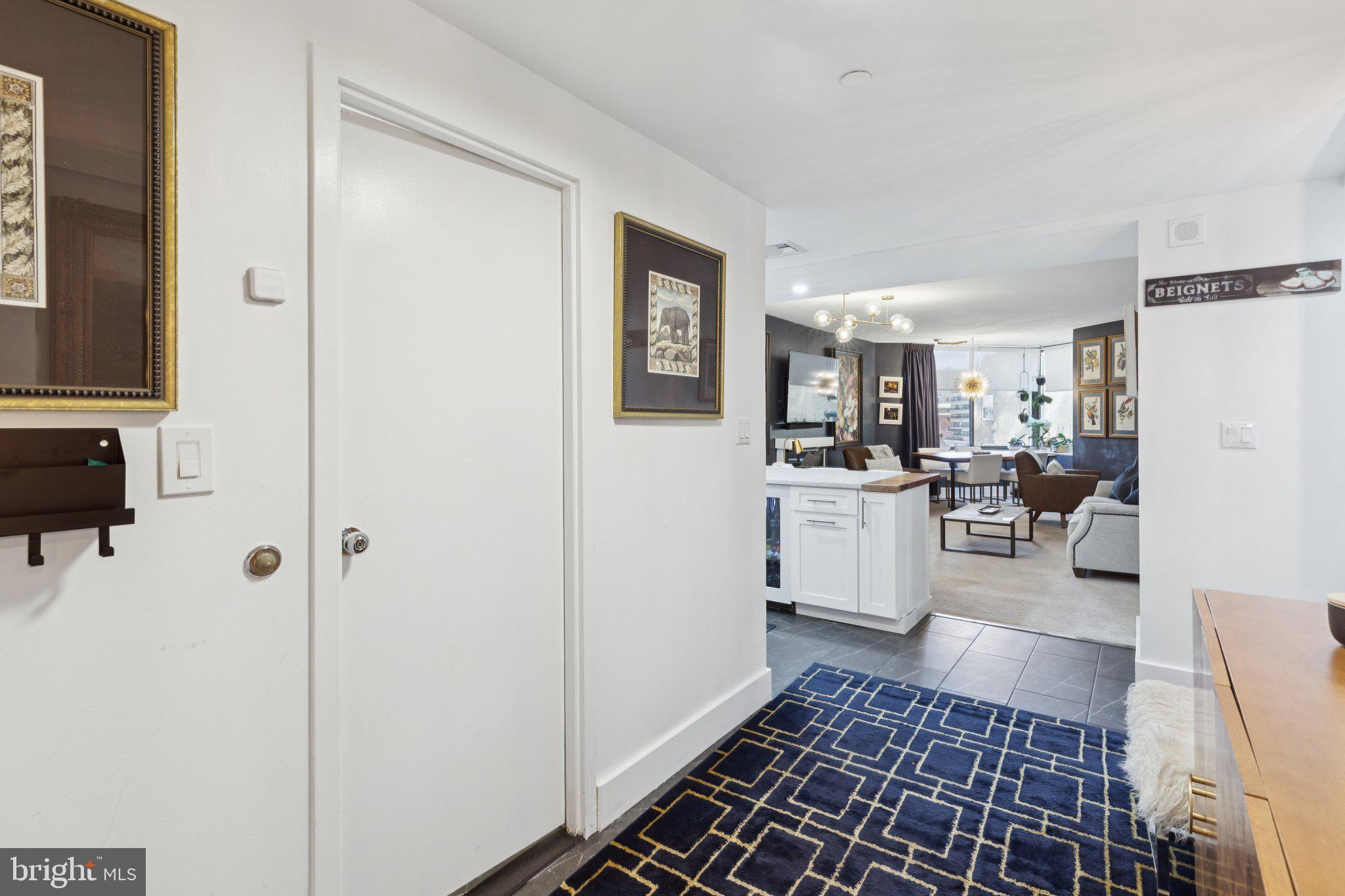 202-10 West Rittenhouse Square, Unit 1409 Philadelphia, PA 19103 - Photo 24 of 39