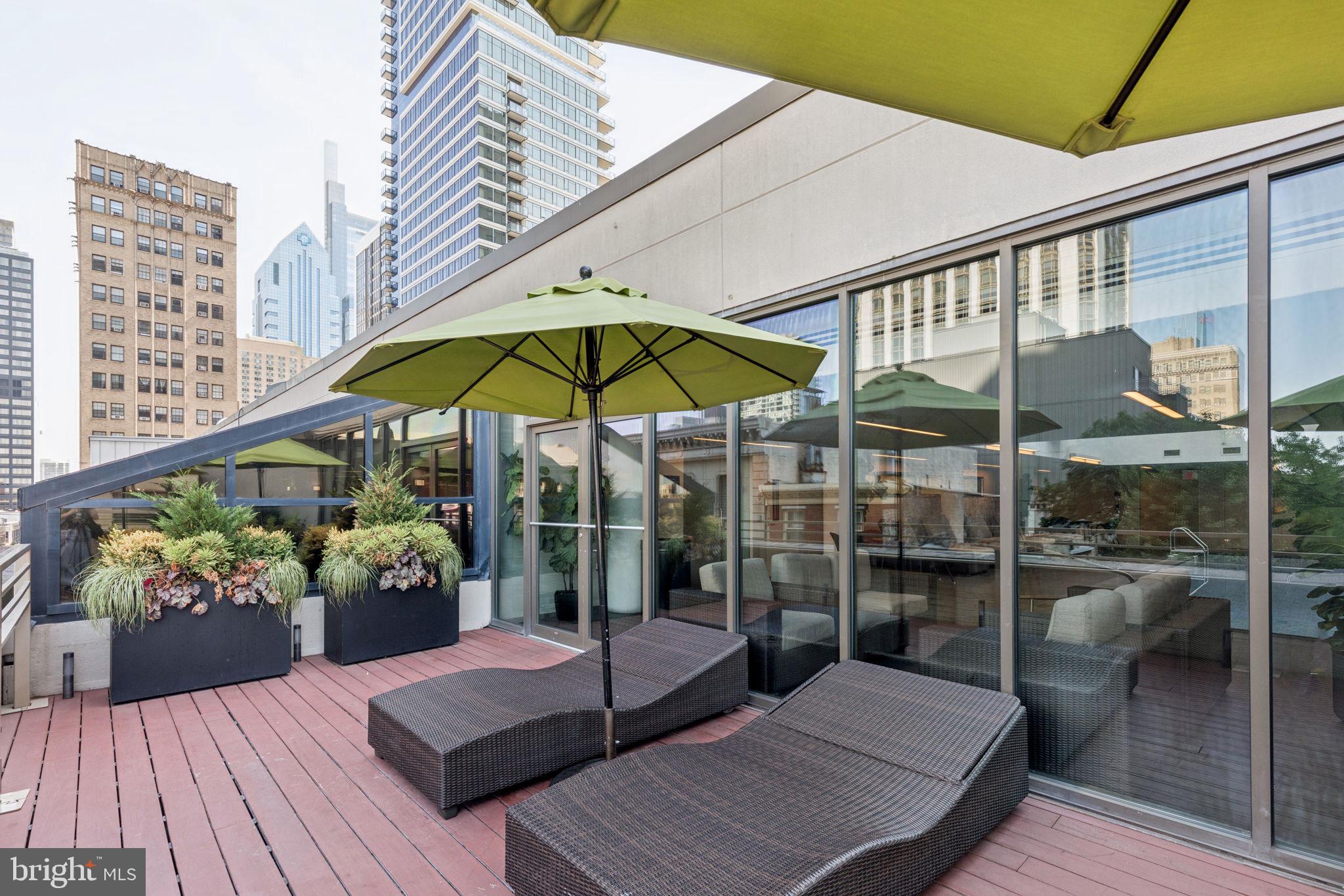 202-10 West Rittenhouse Square, Unit 1409 Philadelphia, PA 19103 - Photo 34 of 39