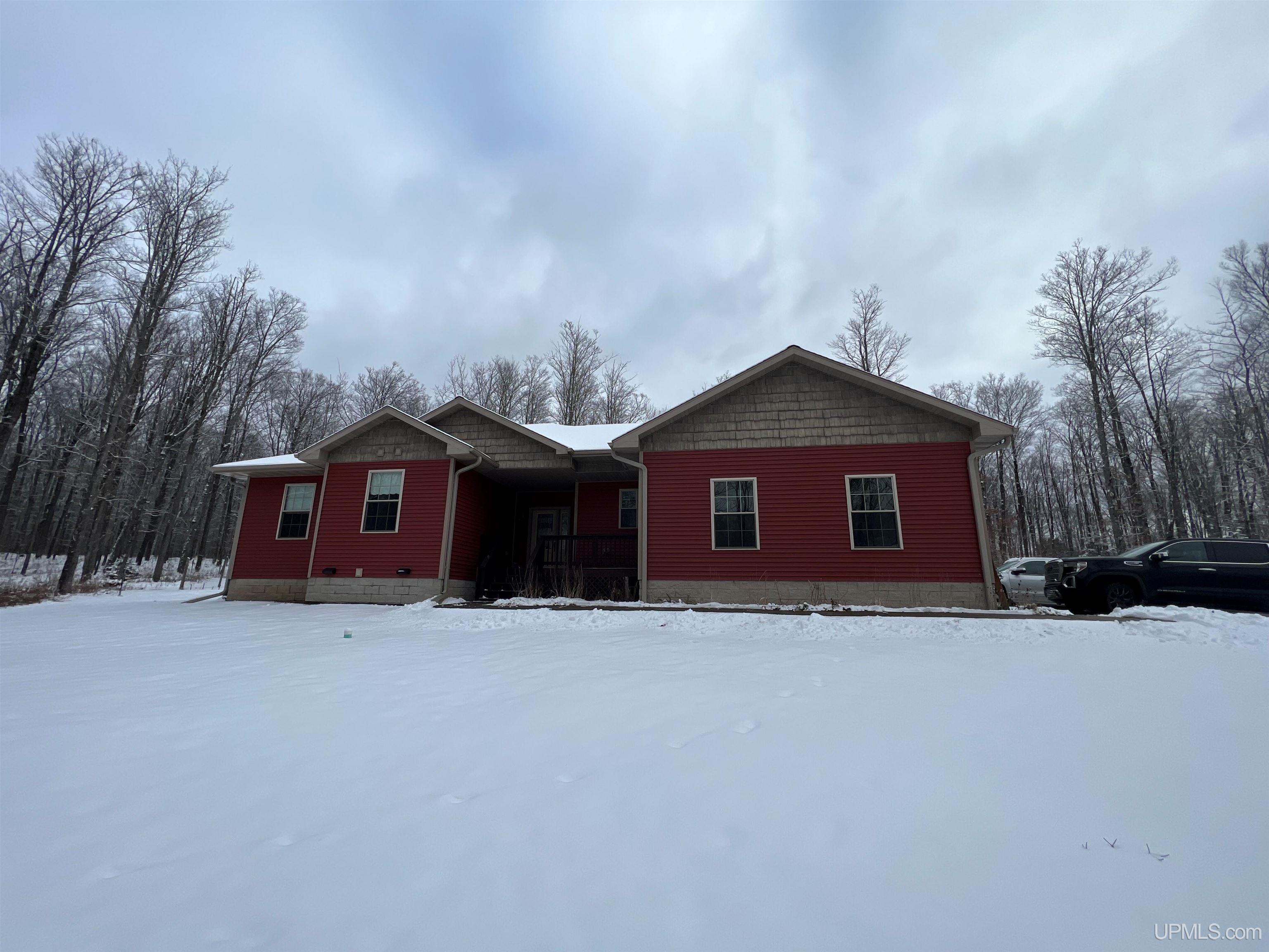 326 Sunset Lake Road Iron River, MI 49935 - Photo 1 of 10 Gallery Image 1