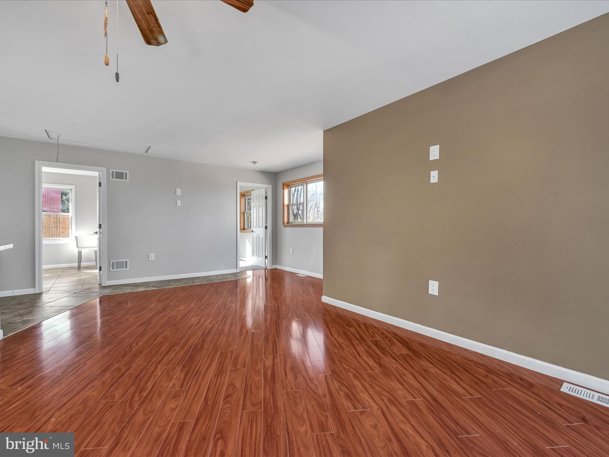 55 Fitzkee Road Conestoga, PA 17516 - Photo 5 of 33 Living Room