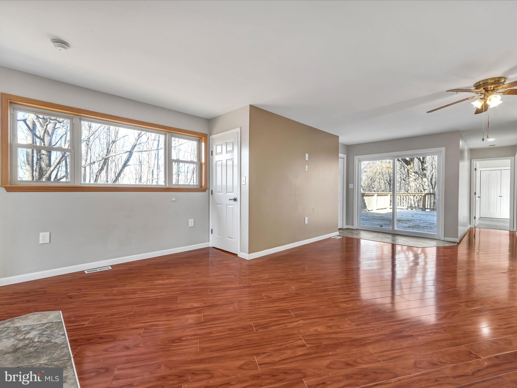 55 Fitzkee Road Conestoga, PA 17516 - Photo 6 of 33 Living Room