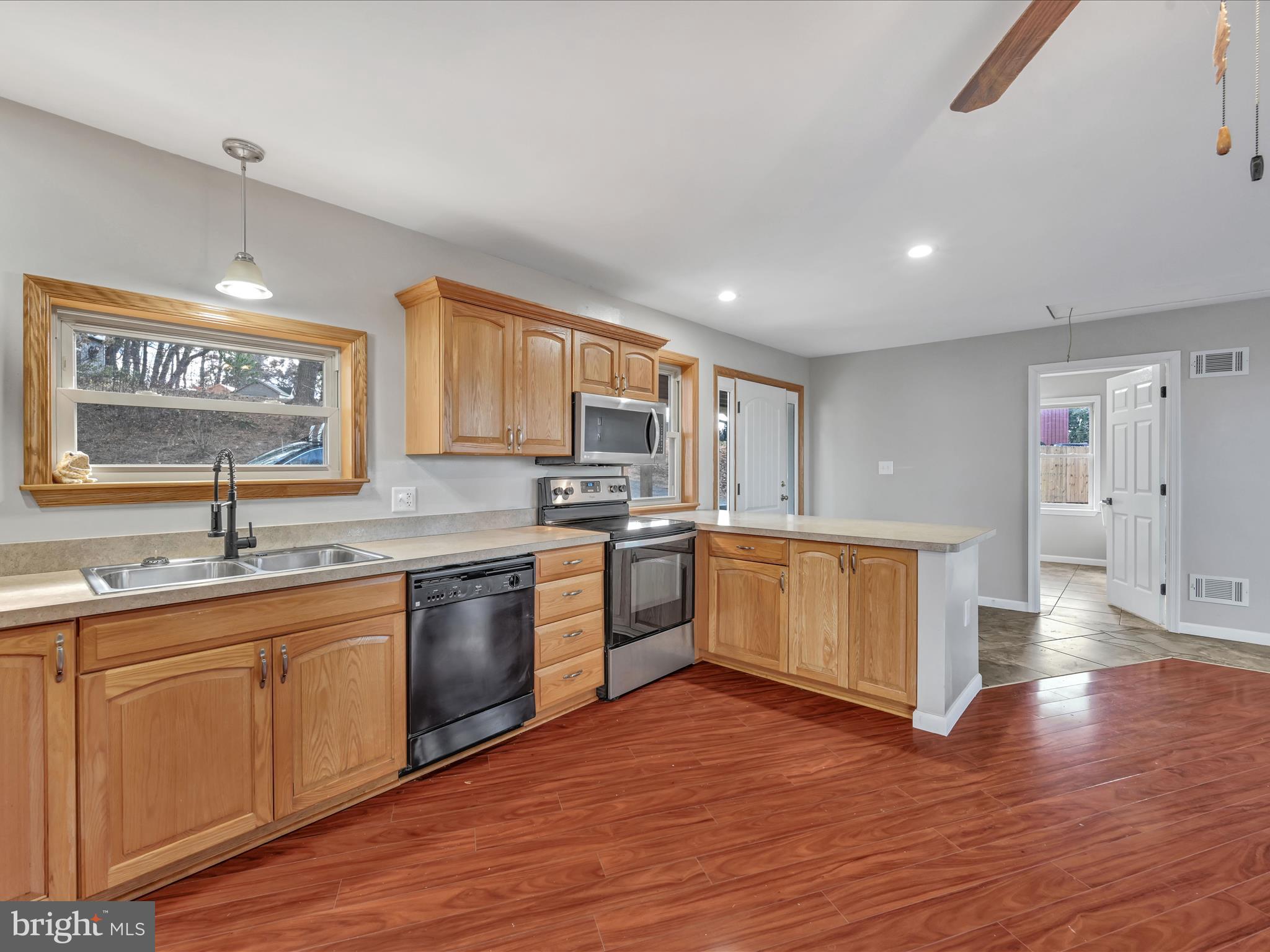 55 Fitzkee Road Conestoga, PA 17516 - Photo 9 of 33 Kitchen