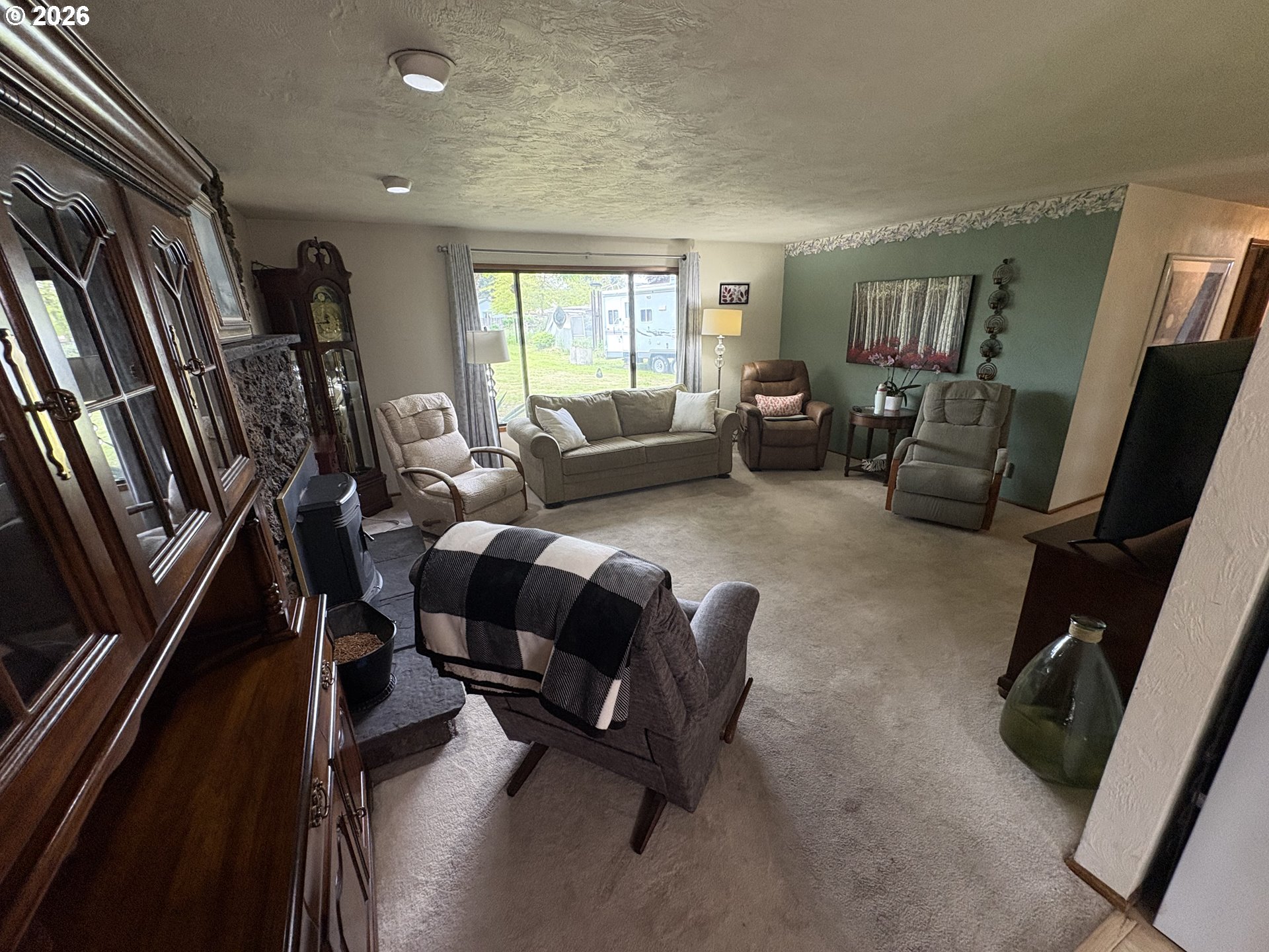 392 South 37th Street Springfield, OR 97478 - Photo 16 of 30