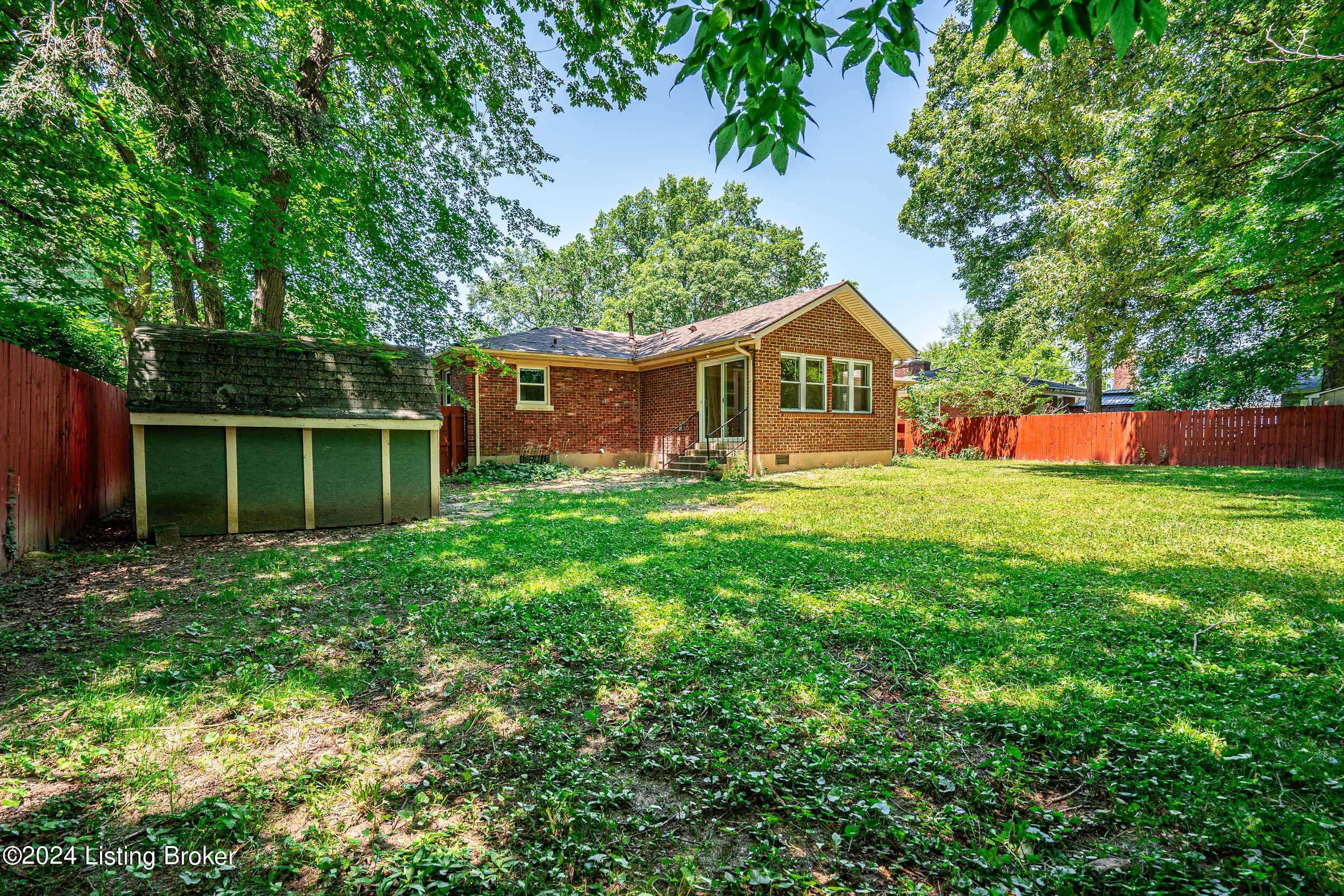 6421 Fernview Road Louisville, KY 40291 - Photo 43 of 52 6421 Fernview Road-12