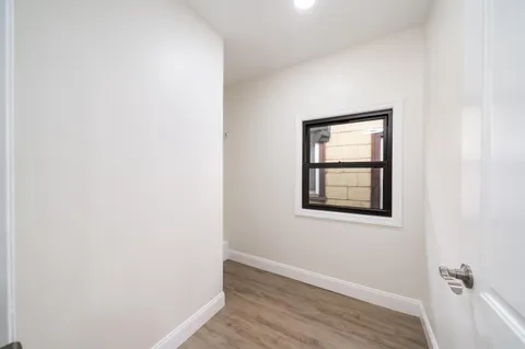 $3,250 | 213 Manhattan Avenue, Unit 2, Jersey City, NJ 07307