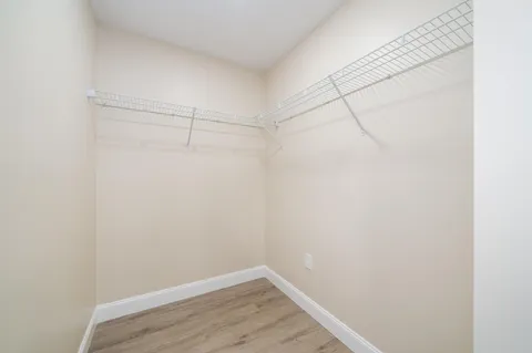 $3,250 | 213 Manhattan Avenue, Unit 2, Jersey City, NJ 07307