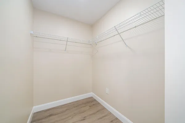 $3,250 | 213 Manhattan Avenue, Unit 2, Jersey City, NJ 07307