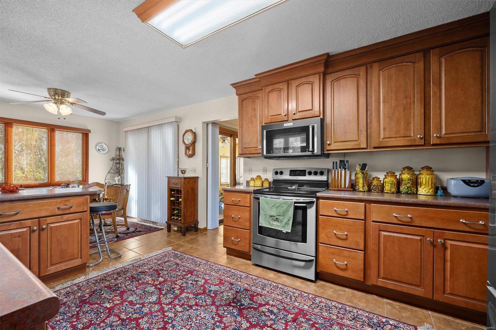 13302 Field Crest Road Highland, IL 62249 - Photo 10 of 45