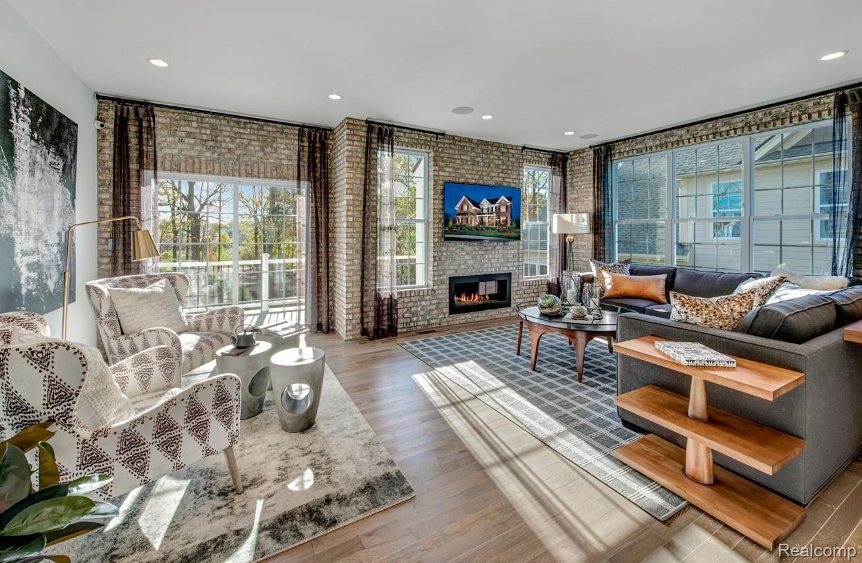 2826 Ridington Road, Unit 76 Ann Arbor, MI 48105 - Photo 6 of 15 MI-NOAA-Towns-Bethesda-Family_1800.jpg