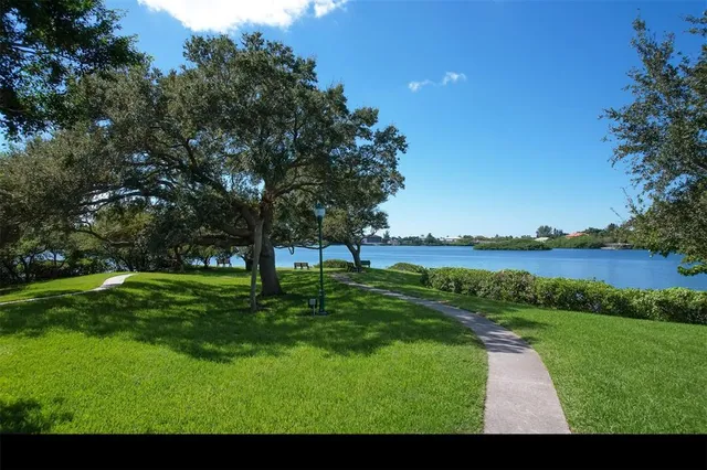 $2,299,000 | 312 Yacht Harbor Drive, Osprey, FL 34229