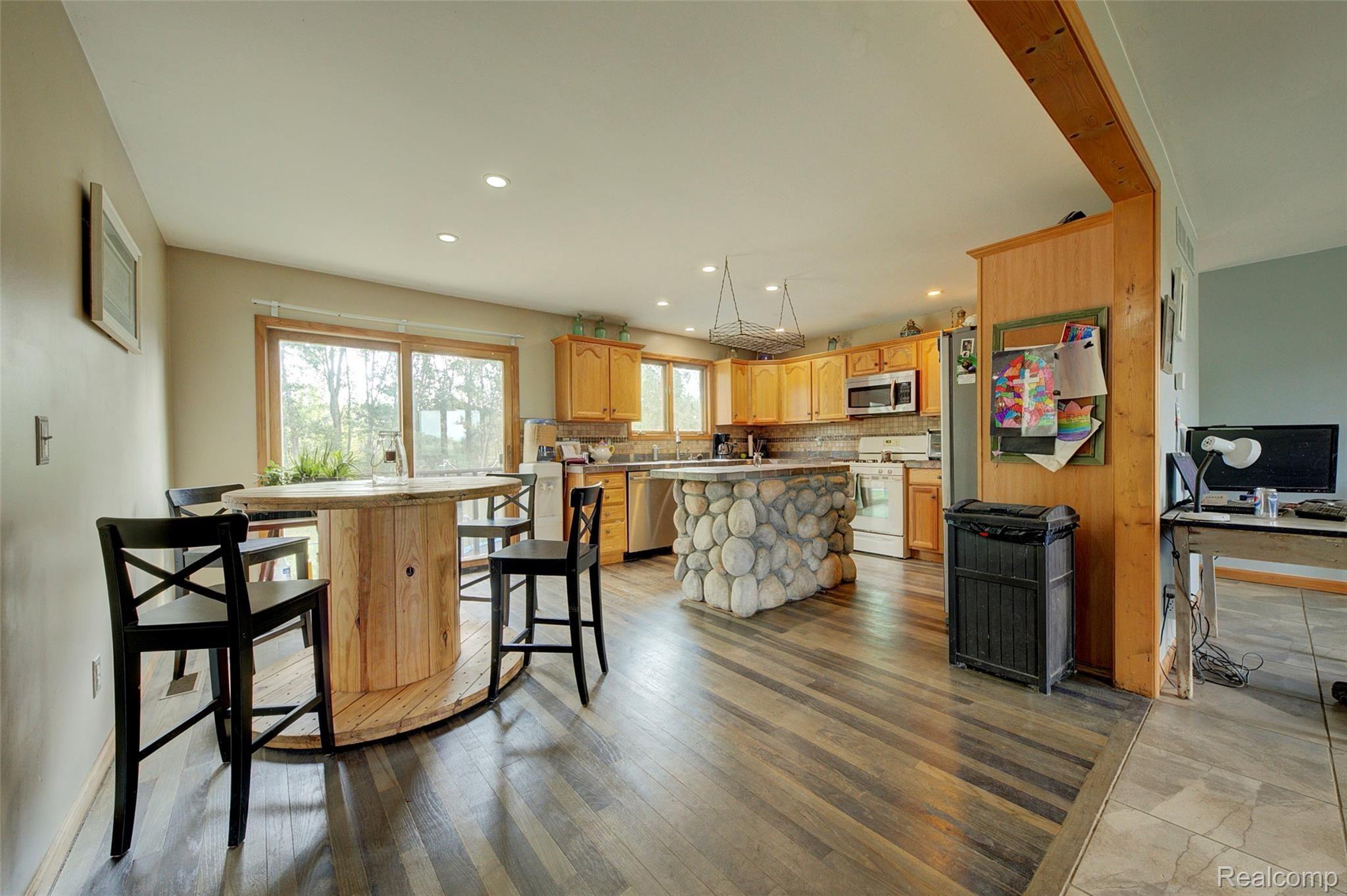 9103 Pierson Road Fowlerville, MI 48836 - Photo 10 of 35 kitchen 1.jpg