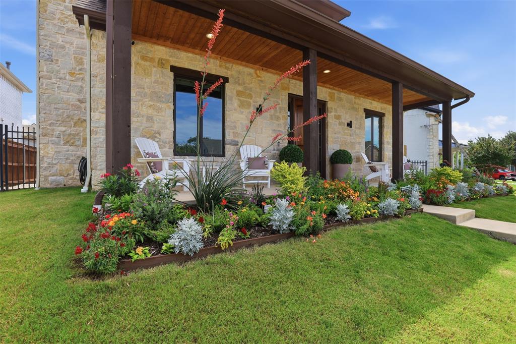 527 Trail Rider Road Fort Worth, TX 76114 - Photo 2 of 40