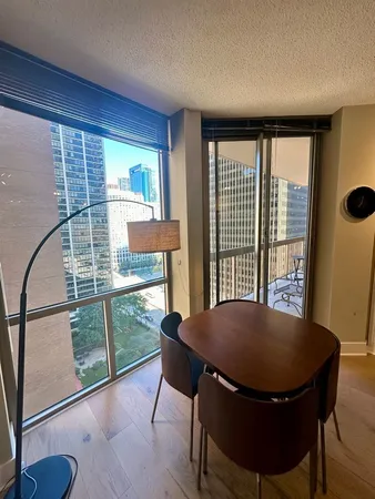 $2,450 | 222 North Columbus Drive, Unit 1407, Chicago, IL 60601