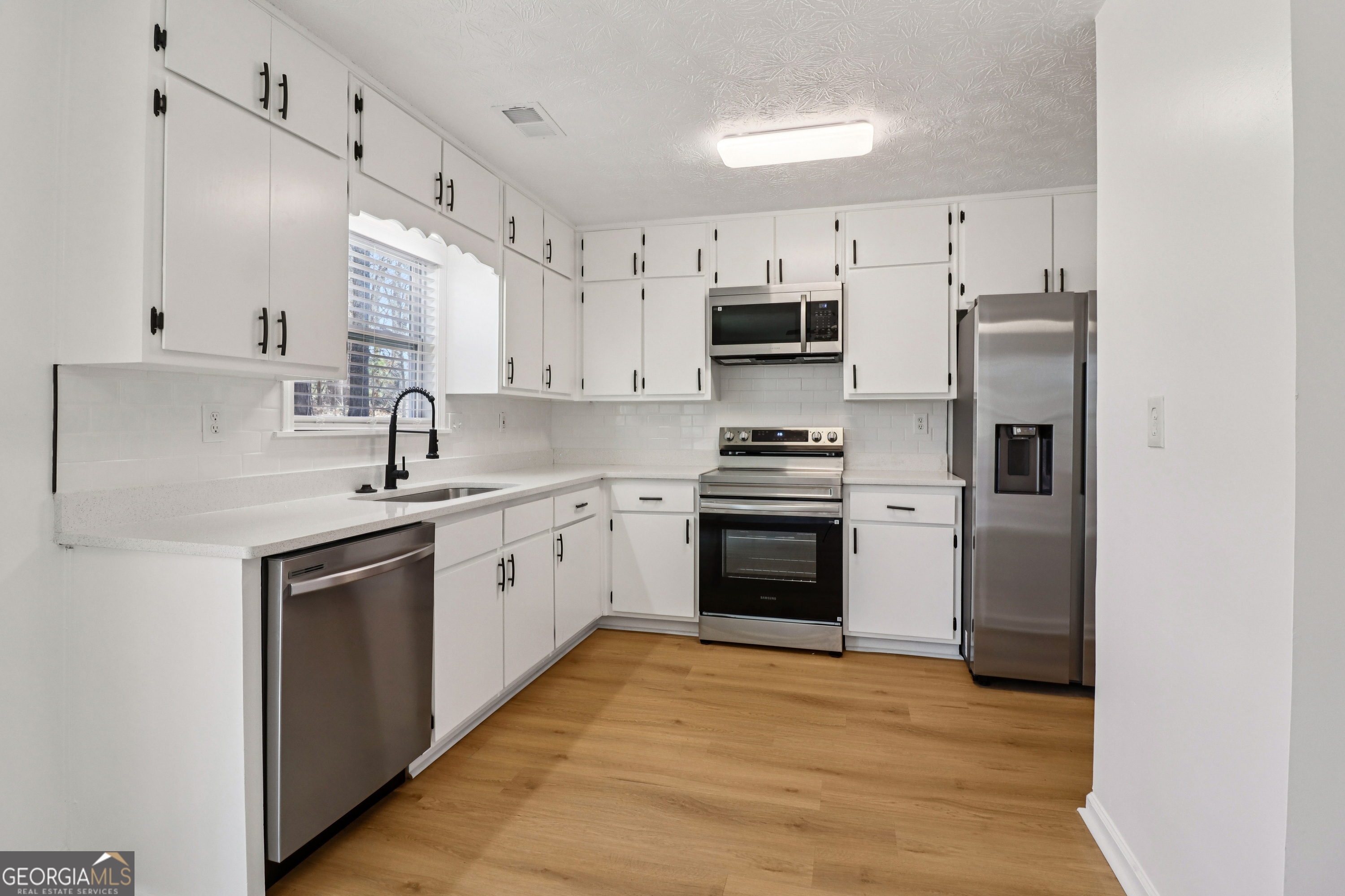 3840 Rolling Place Conley, GA 30288 - Photo 8 of 42