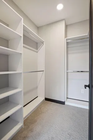 $3,200 | 253 Lake Street East, Unit 206, Wayzata, MN 55391