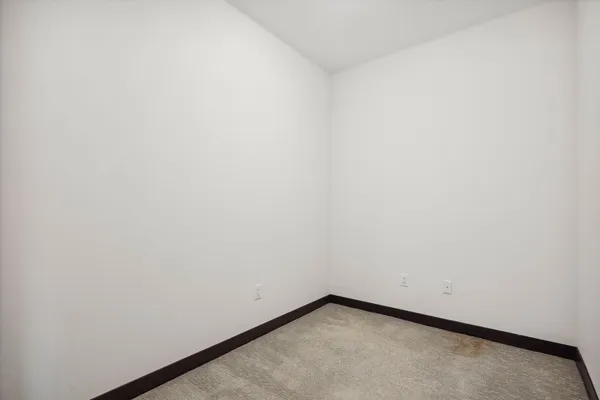 $3,200 | 253 Lake Street East, Unit 206, Wayzata, MN 55391