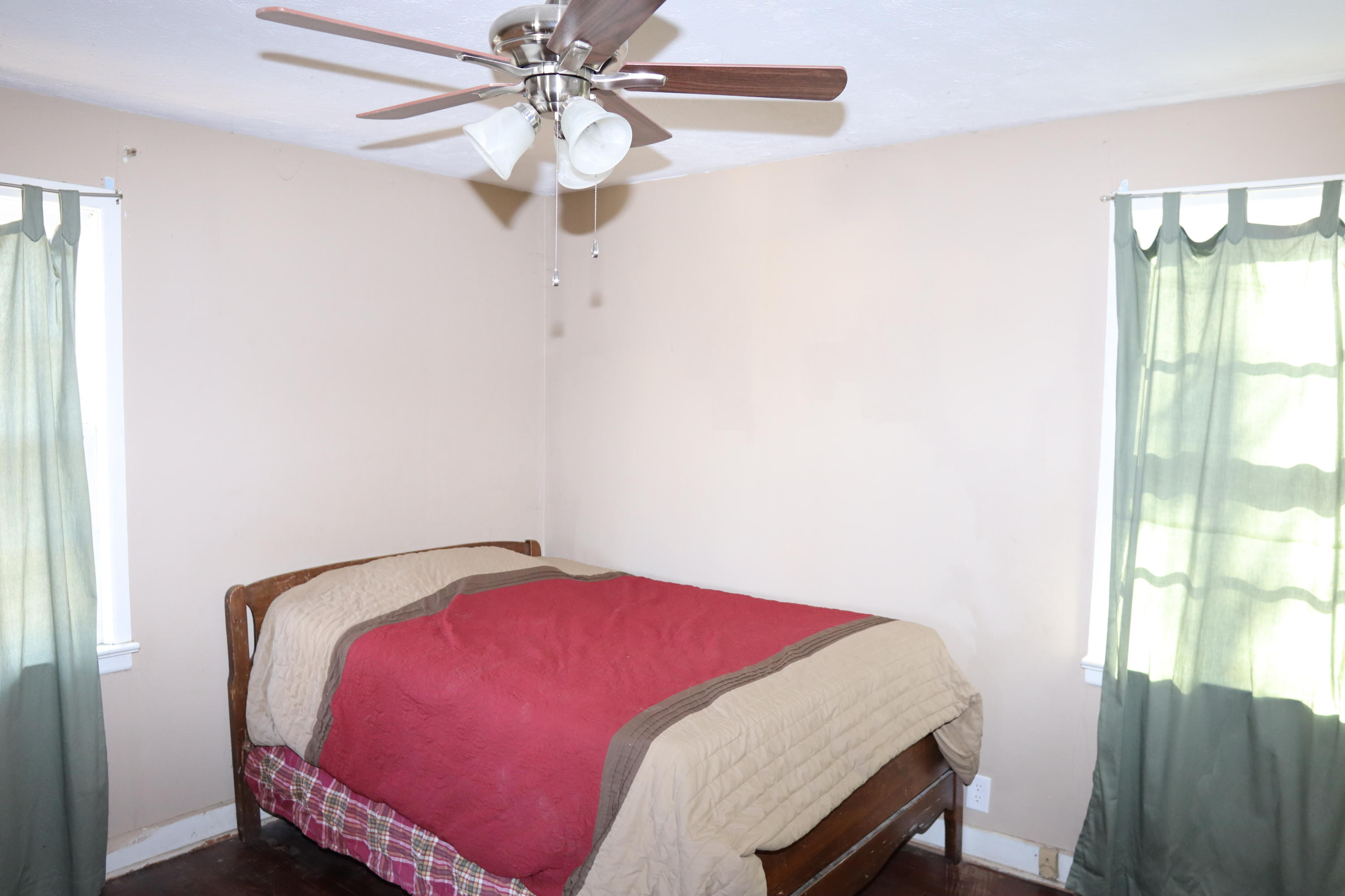 121 Robbins Road Harriman, TN 37748 - Photo 12 of 23 Bedroom 1