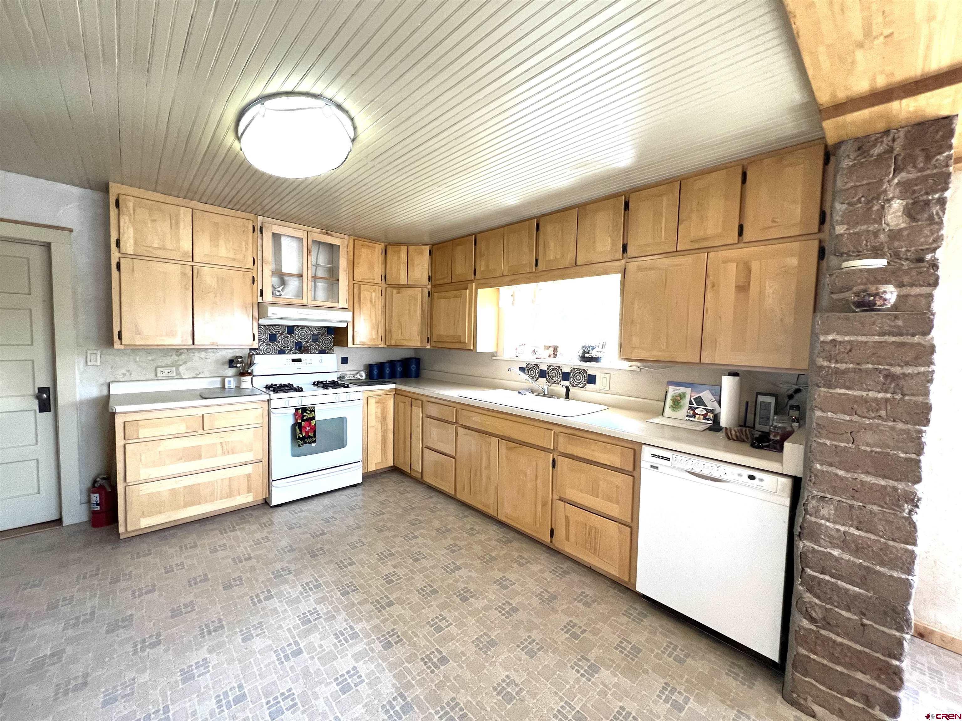1648 Highway 151 Ignacio, CO 81137 - Photo 5 of 35
