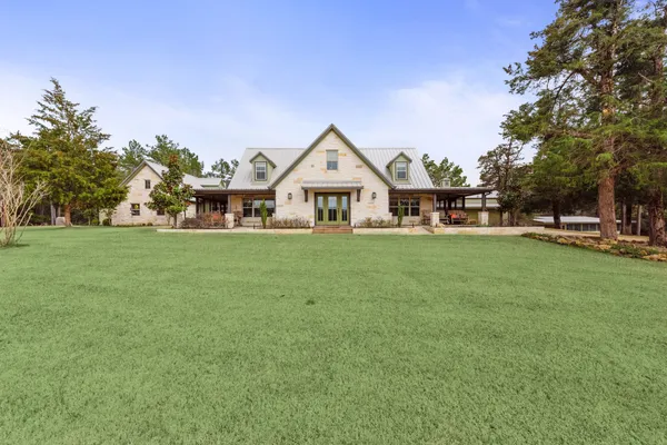 $2,395,000 | 17042 Highway 21, Grapeland, TX 75844