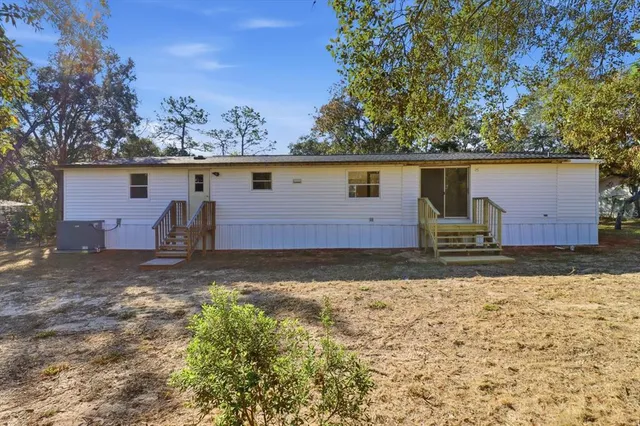 front view of house with a yard