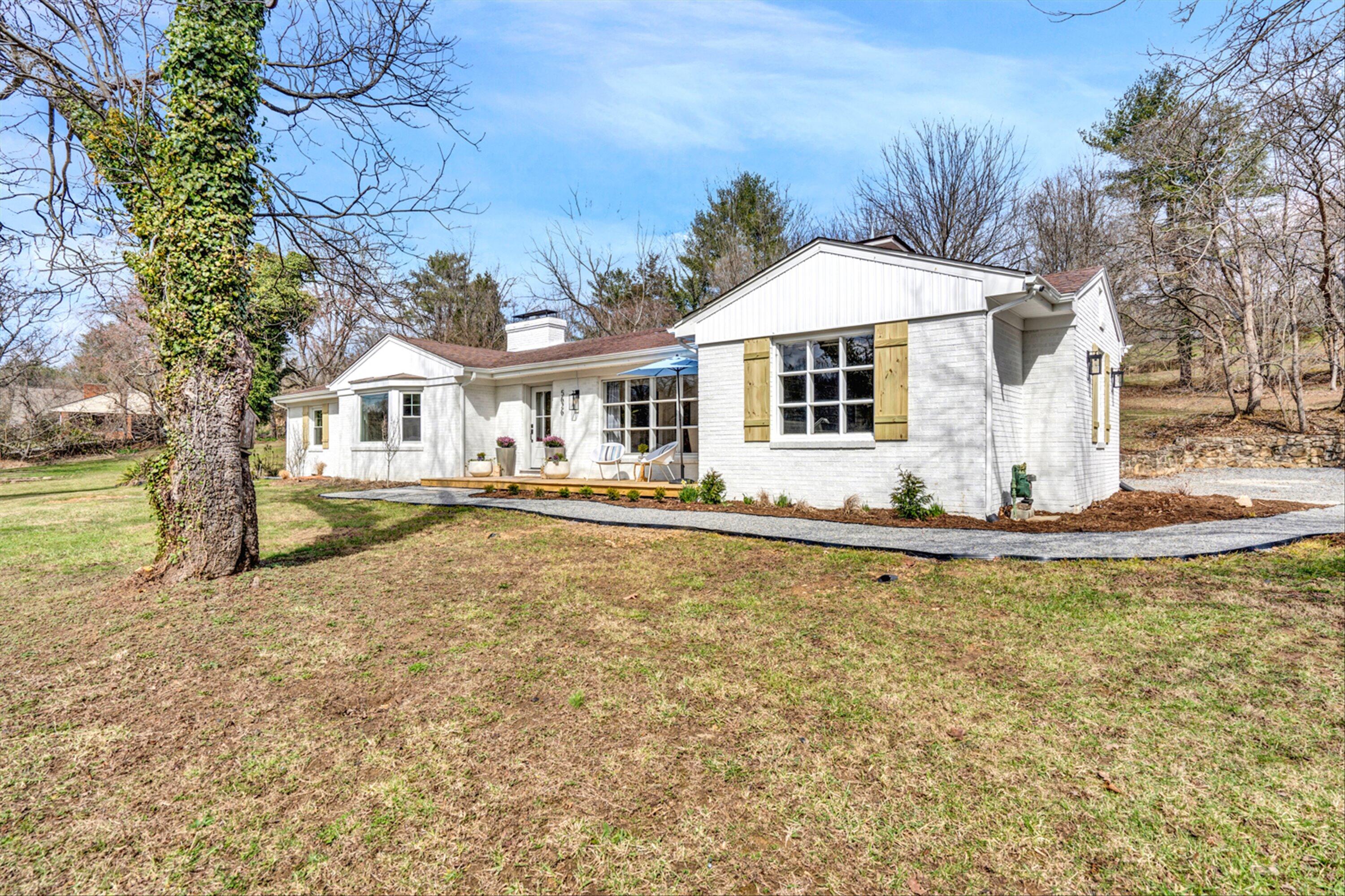 5626 Merriman Road Roanoke, VA 24018 - Photo 1 of 43 02-DSC8692