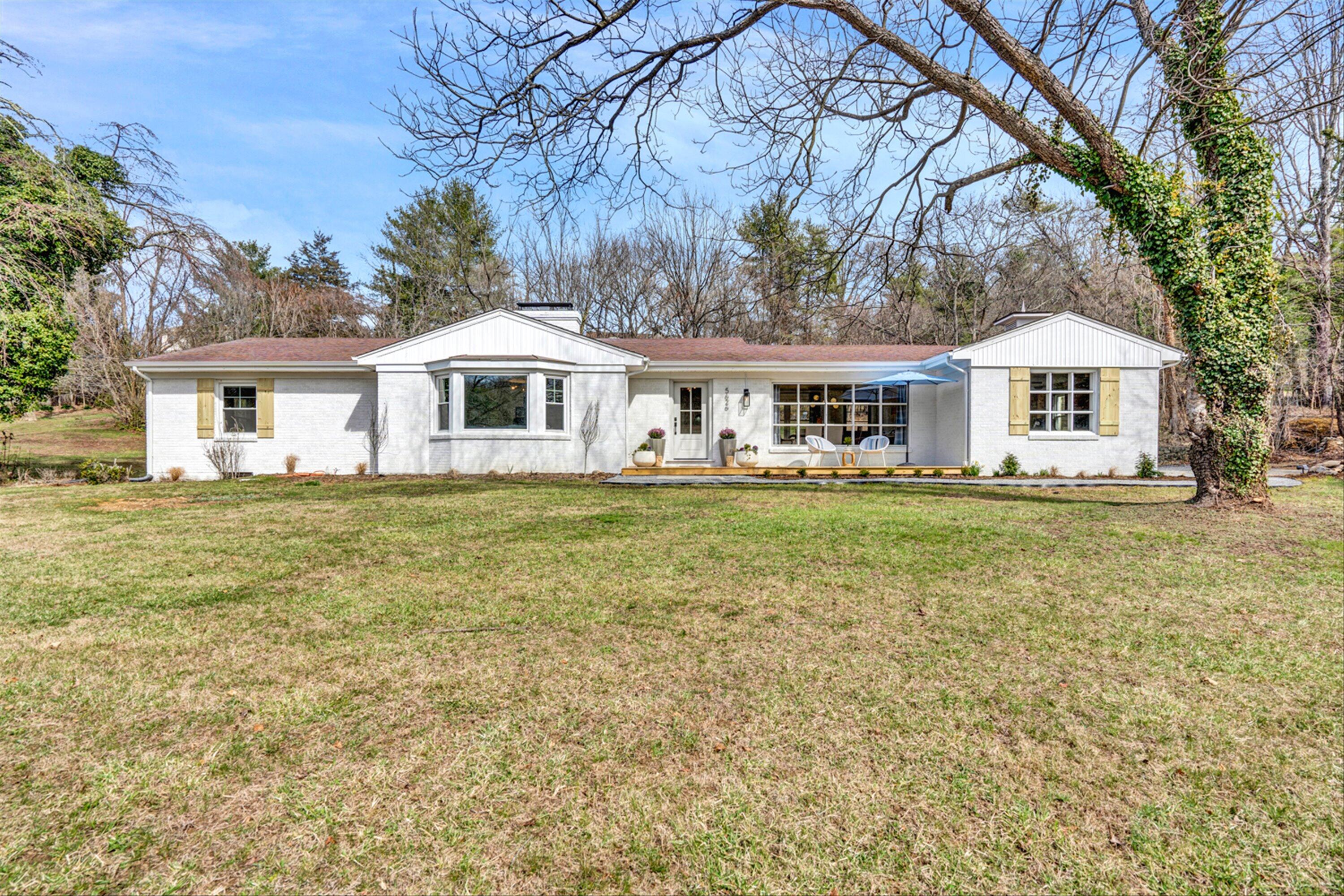 5626 Merriman Road Roanoke, VA 24018 - Photo 2 of 43 01-DSC8689